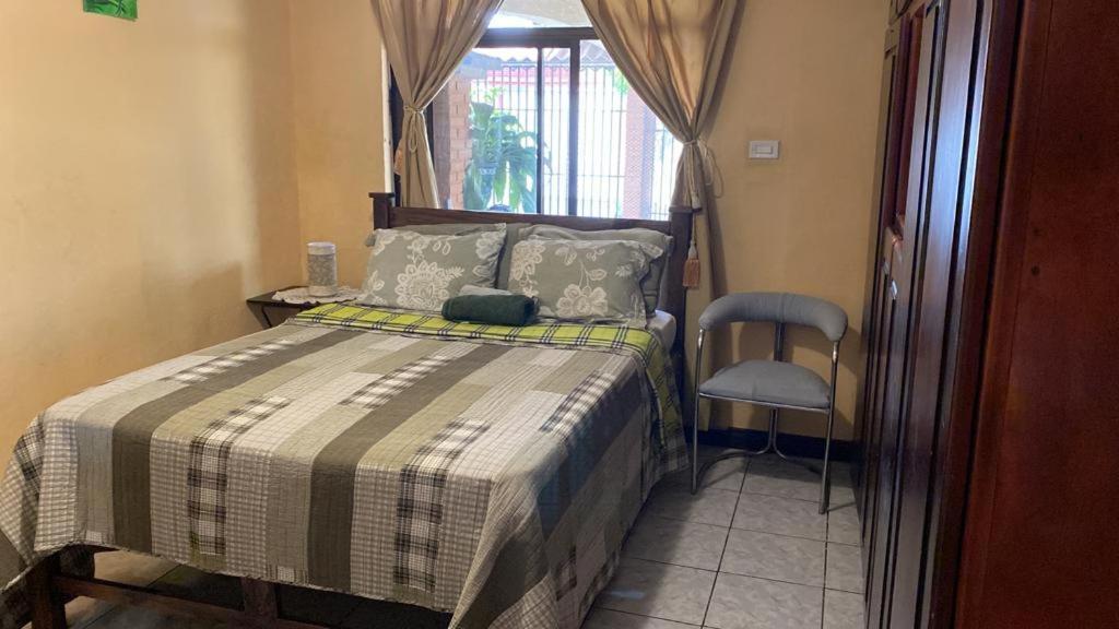 Casa Lupita Alajuela Apartman Kültér fotó