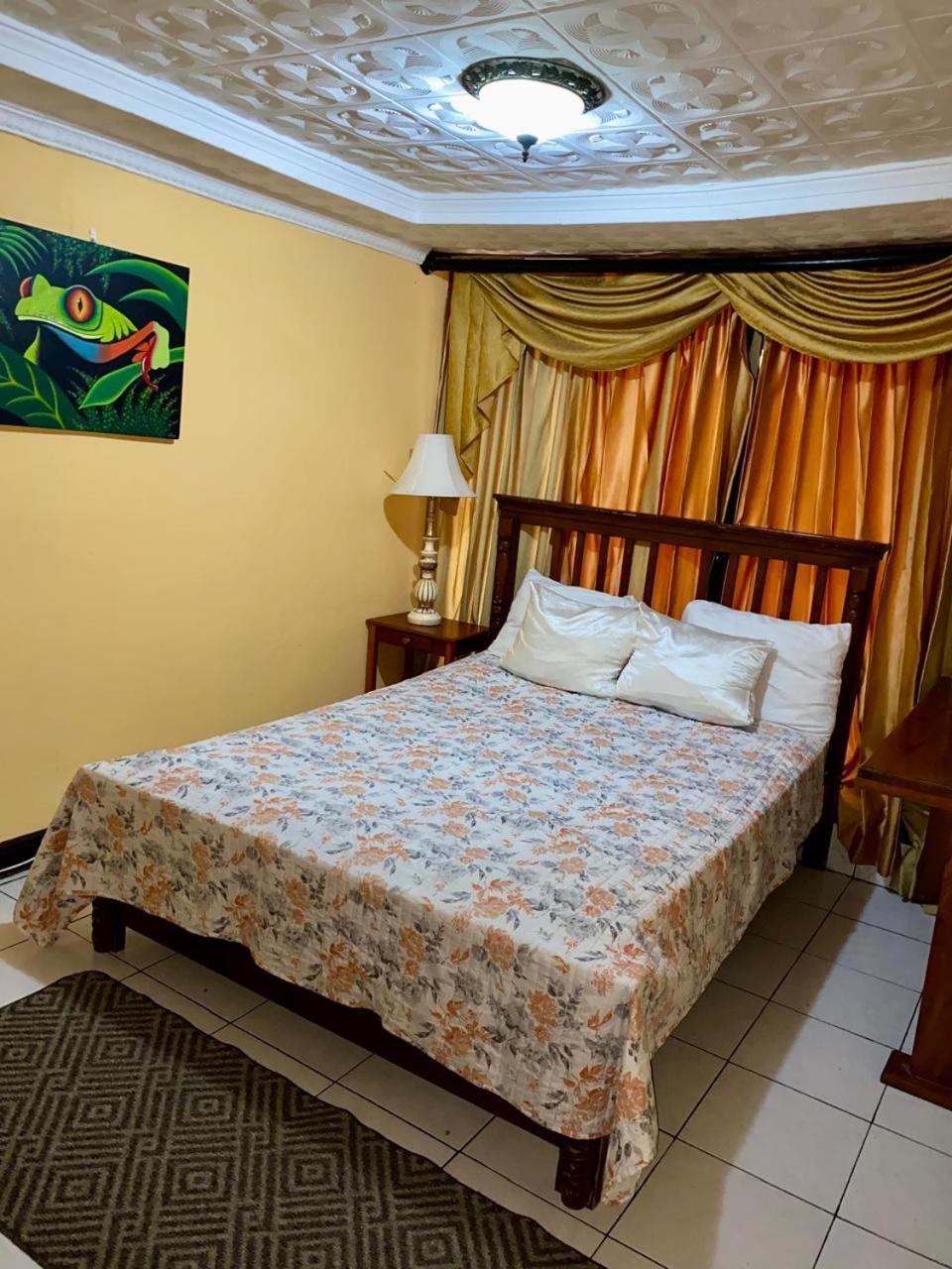 Casa Lupita Alajuela Apartman Kültér fotó